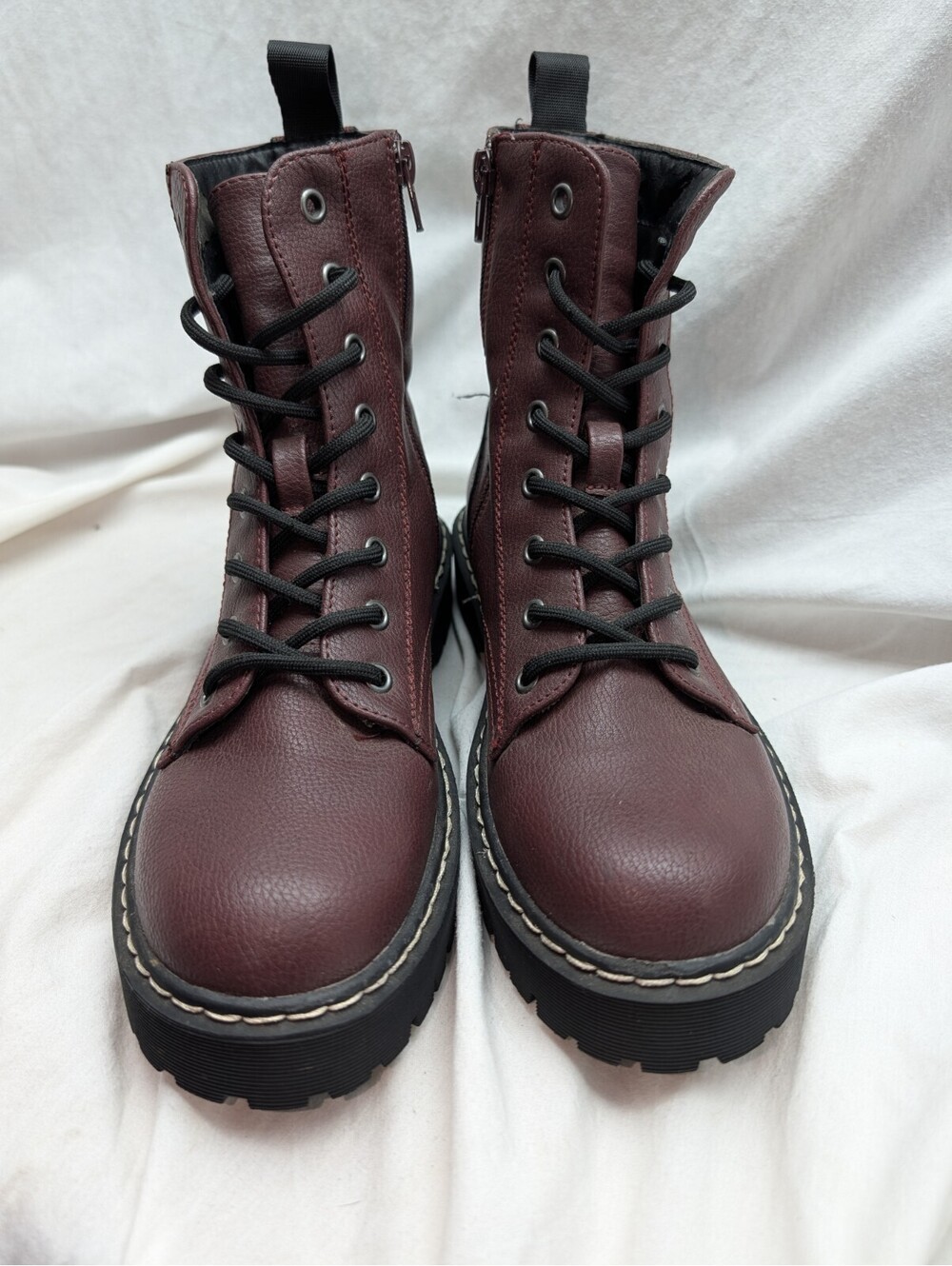 Sincerely Jules Harley Maroon Patent Leather Combat Lace Up Zip Boots Sz 8